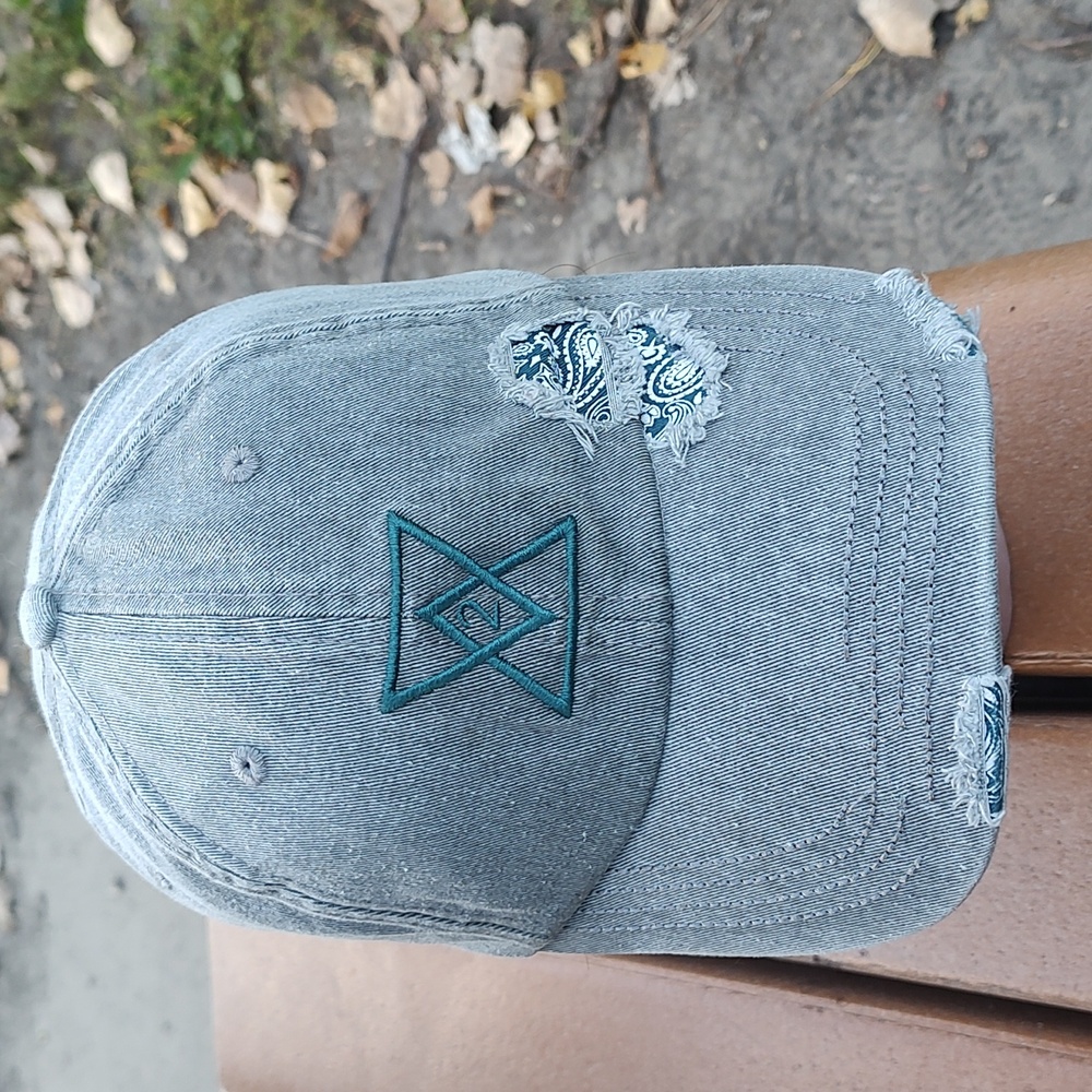 Soul2soul Embroidered Logo Distressed Strapback Hat Cap View 3